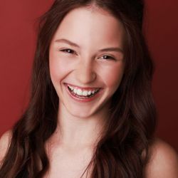 SVENJA R.